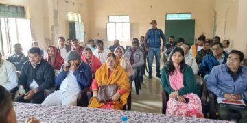 दीपउ स्थित सामुदायिक स्वास्थ्य केंद्र के बंद रहने पर पंस बैठक में हंगामा