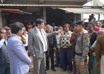 अररिया – जोगबनी व नरपतगंज में लगे फार्मर रजिस्ट्री कैम्प का डीएम ने किया औचक निरीक्षण, पंजीकरण में तेजी लाने के निर्देश